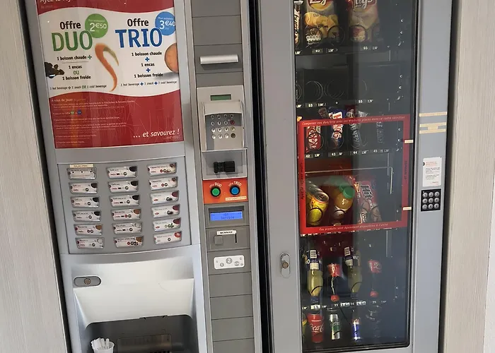 Premiere Classe Sud فندق