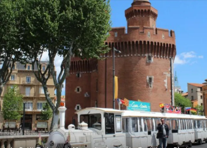 Premiere Classe Sud فندق