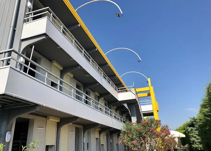 فندق Premiere Classe Sud *